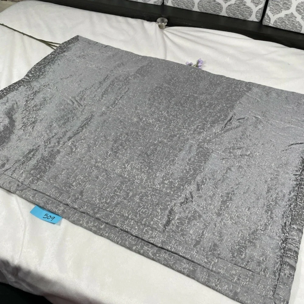 NIB [ 1 Standard ] Quilt Sham for Hotel Collection Classic‎ Embossed Jacquard